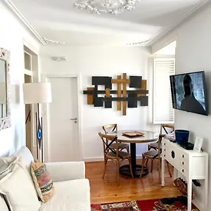 Bright And Spacious Three Bedroom In The Heart Of , Lisbon Portugal