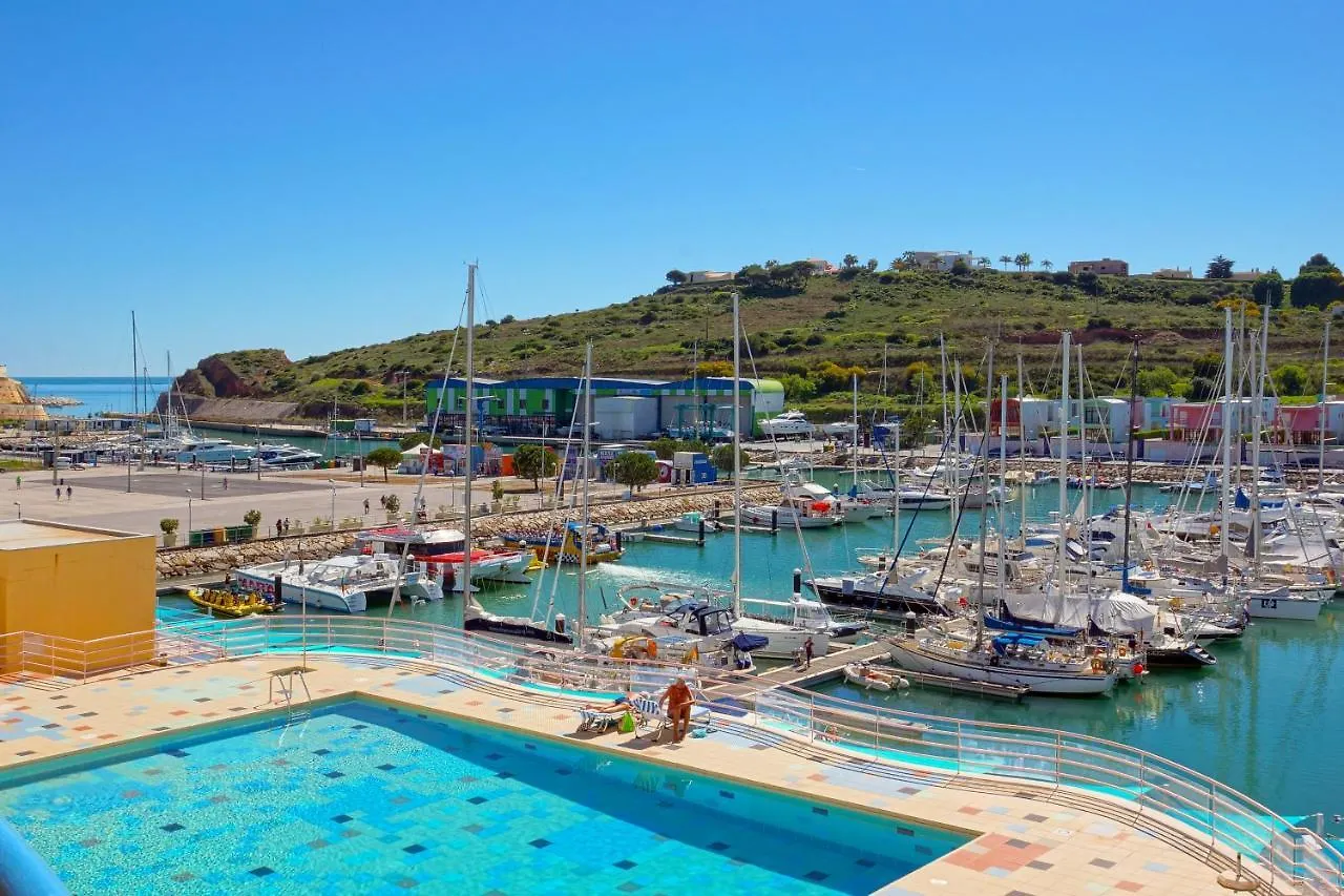 Marina Ocean Residence Αλμπουφέιρα